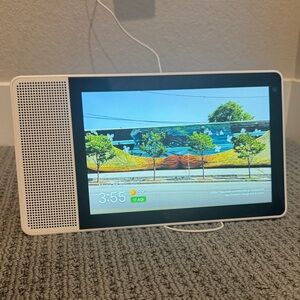 Lenovo Smart Display 10 inches with Google Assistant- bamboo back